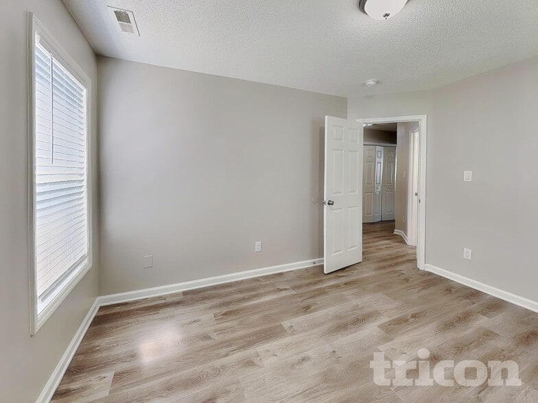 Building Photo - 5112 Limewood St