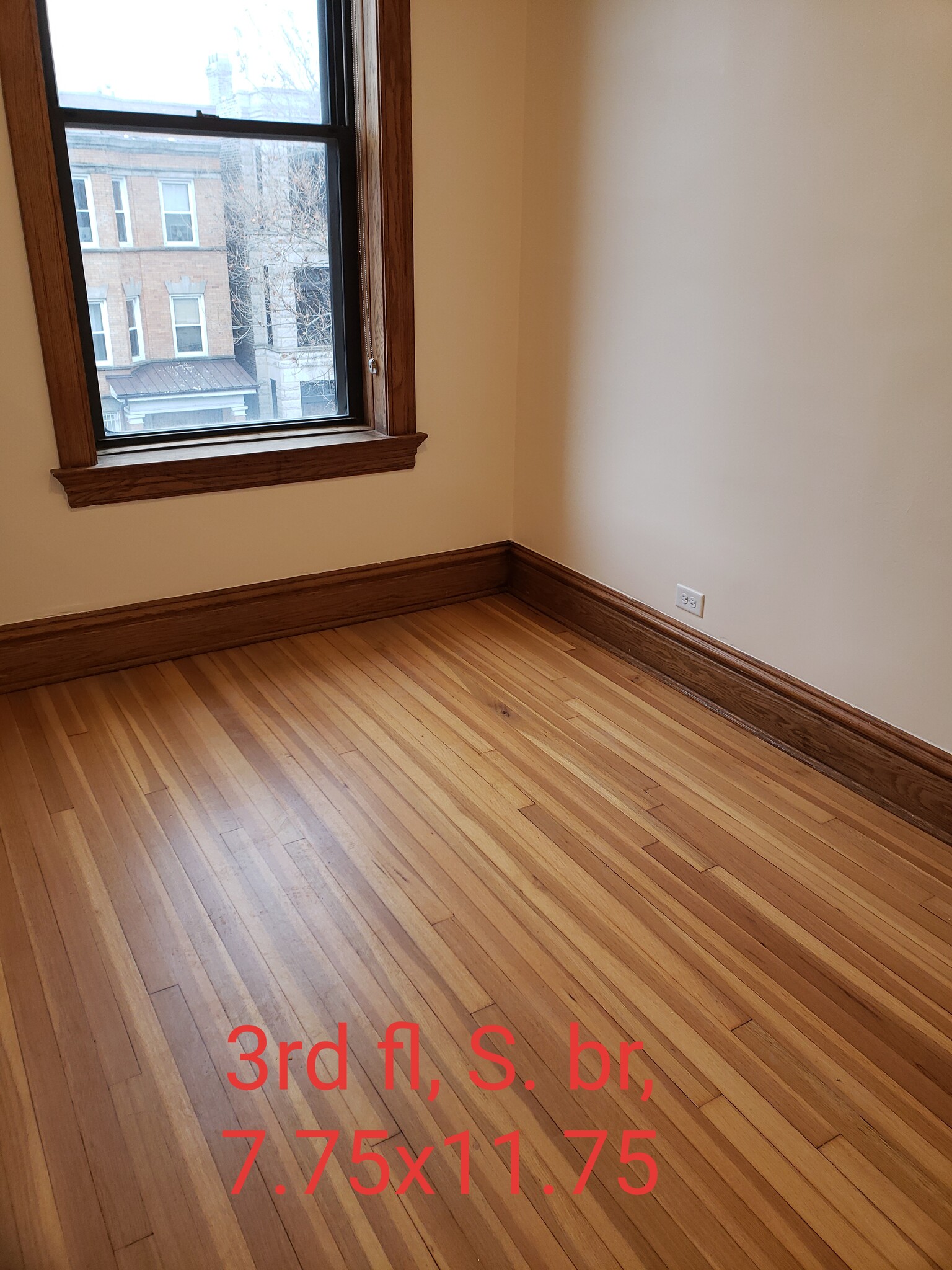 Bedroom 1 - 912 W Newport Ave