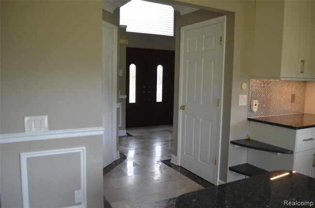 Building Photo - 7957 Mallard Way