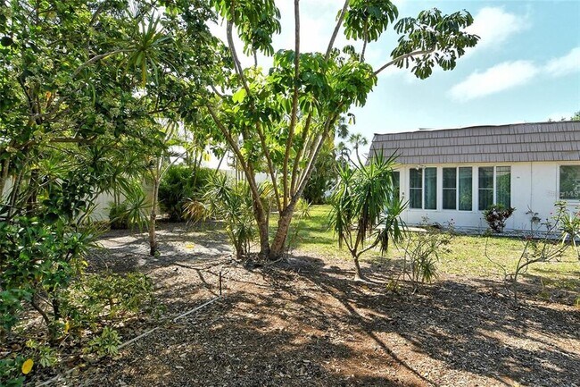 Building Photo - 2332 Canalbluff Pl