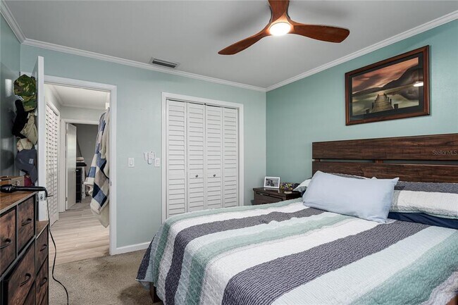 Building Photo - 2115 9th Ave W