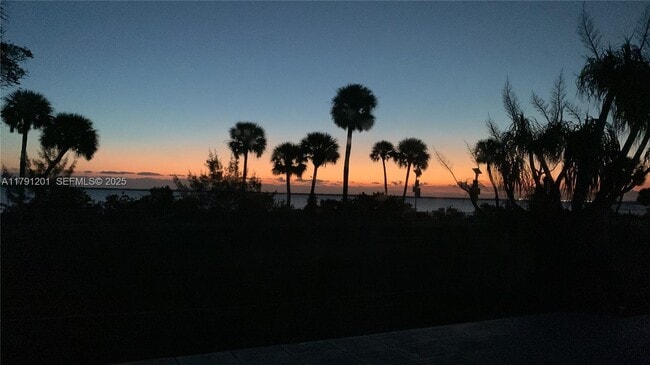 Building Photo - 6003 S Indian River Dr