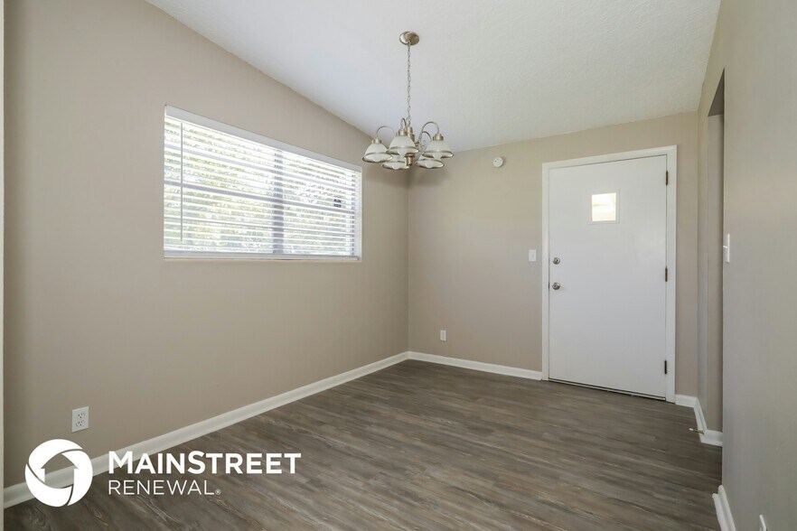 Building Photo - 1032 Busac Ave