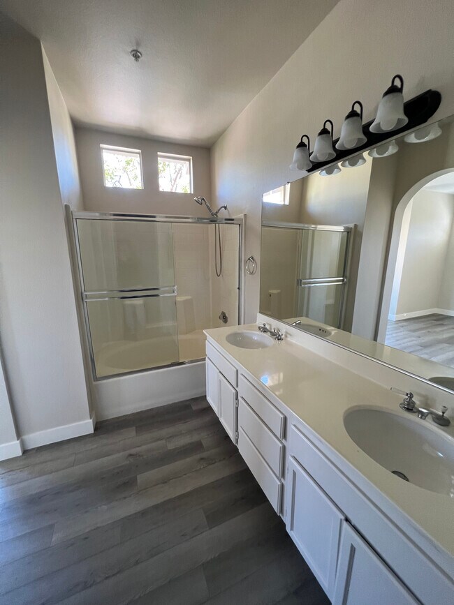 Primary master bath - 28 Santa Barbara Ct