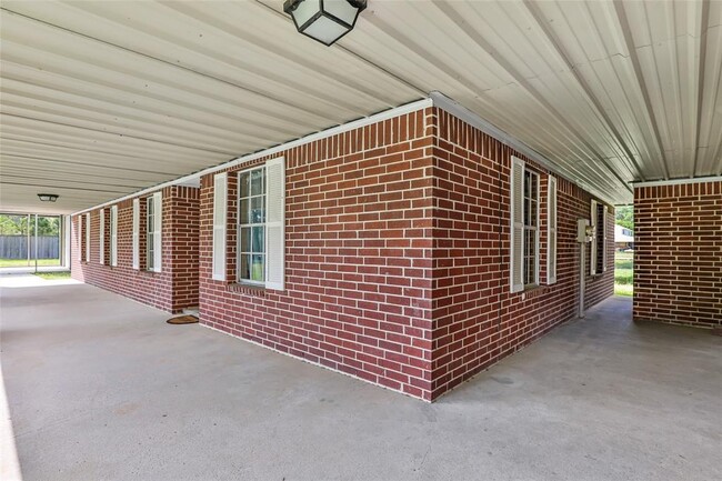 Building Photo - 27311 Kingport Dr