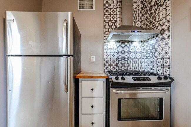 Building Photo - 3827 N 18th St