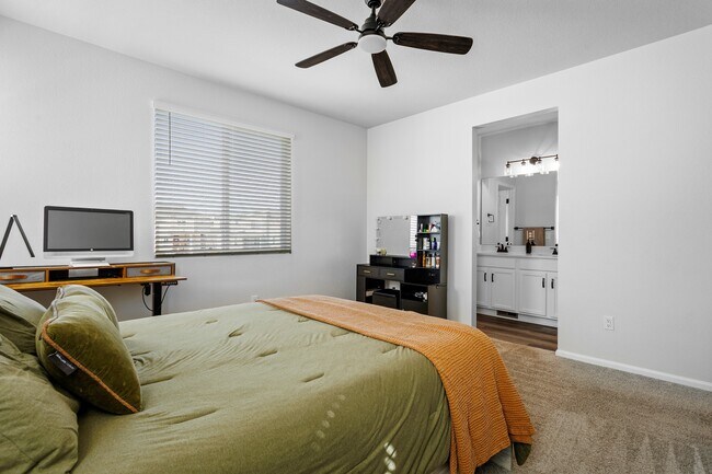 Building Photo - 1623 S Andes Cir