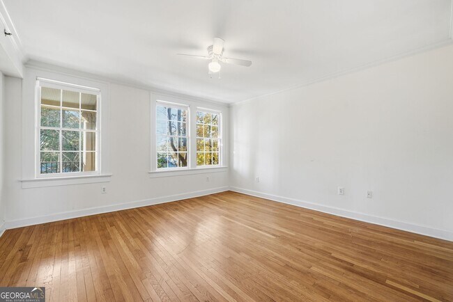 Building Photo - 2814 Peachtree Rd NW