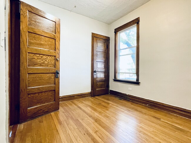 Bedroom 4 - 4259 N Lawndale Ave