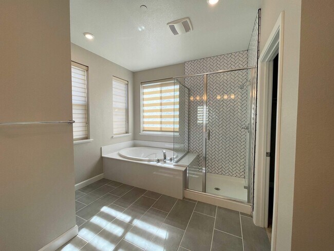 Building Photo - 1887 Orfanos Ranch Dr