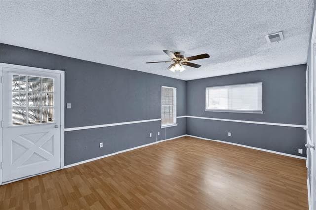 Building Photo - 5426 Winton St