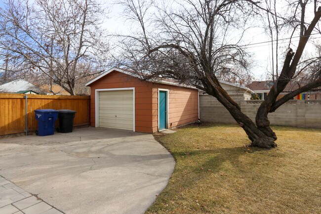 Building Photo - 1482 E 3045 S