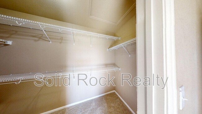 Building Photo - 4943 Rusty Nail Point