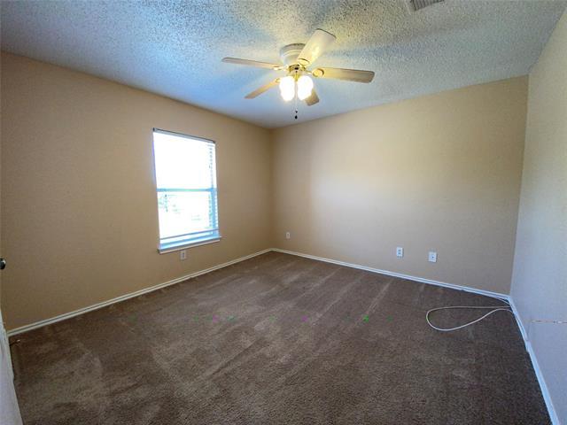 Building Photo - 313 Willow Oak Dr