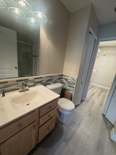 Building Photo - 12805 Courage Crossing