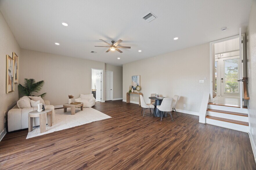 Building Photo - 1340 Apollo Beach Blvd S