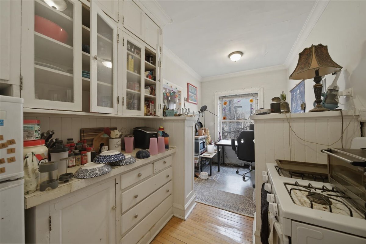 Building Photo - 3449 N Elaine Pl