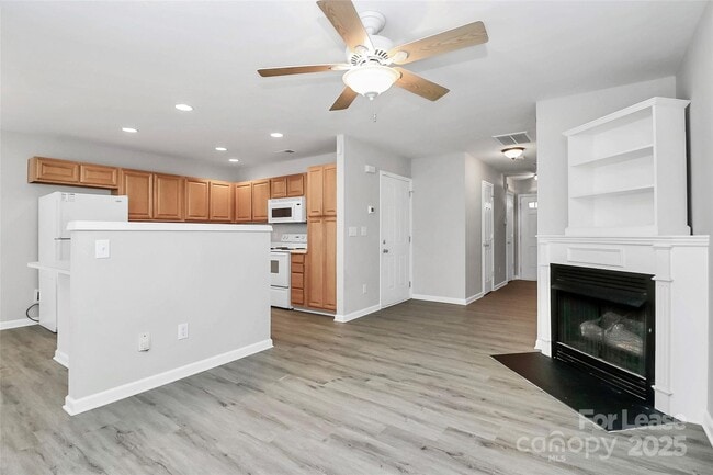 Building Photo - 11164 Saintsbury Pl