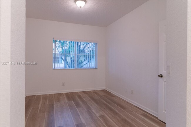 Building Photo - 1410 S Santa Catalina Cir