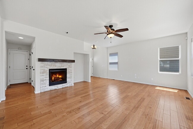 Building Photo - $2,640.95 with $300 off the first month's rent, 4 Beds - 3.5 Bath, Single Family Home in Colorado...