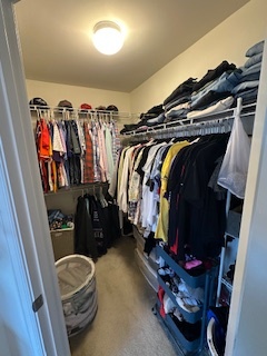 Walk-In Closet - Master Bedroom - 8206 Secluded Cove Ln