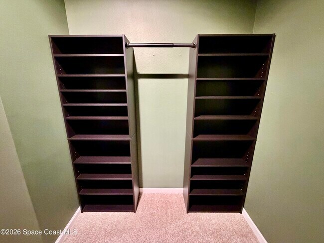 Building Photo - 388 Coyote Dr