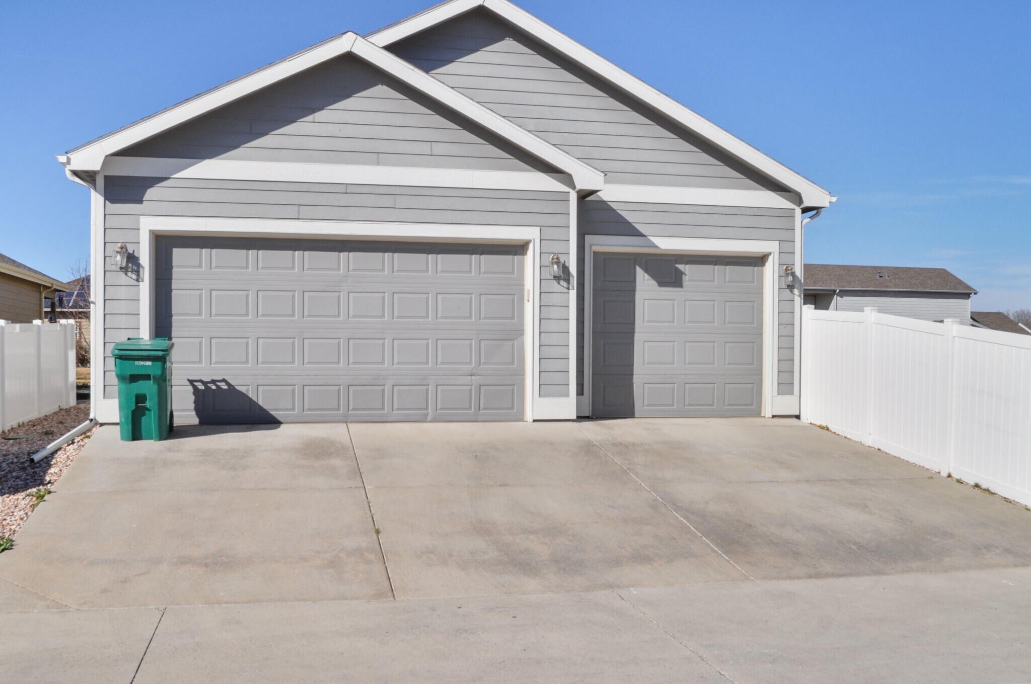 Building Photo - 2500 Heather Ln