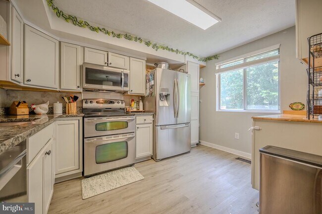Building Photo - 14727 Winding Loop