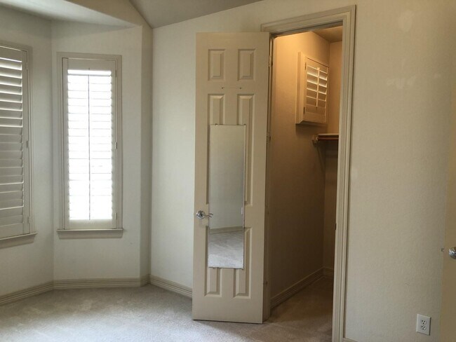 Building Photo - 8311 Cabrillo Landing Ct