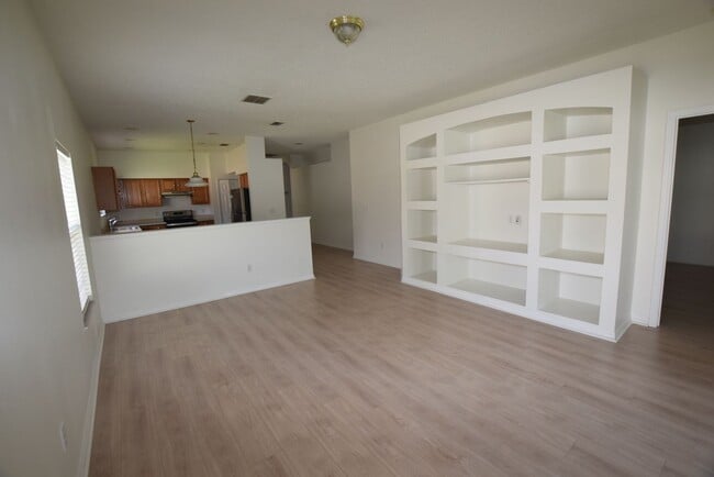 Building Photo - 14855 Hawksmoor Run Cir