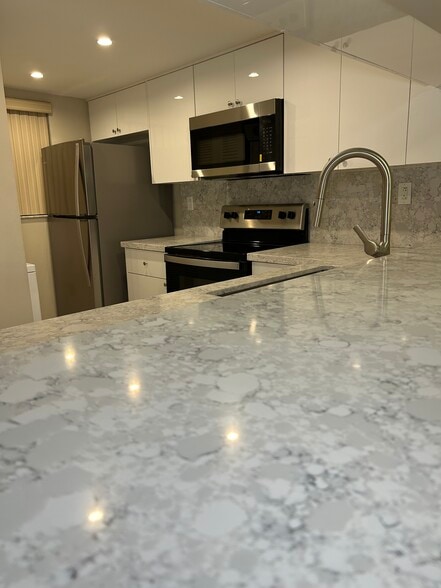 Building Photo - 10255 NW 9th Street Cir