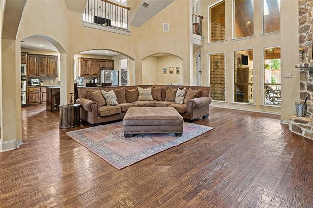 Building Photo - 5318 Shoshone Dr