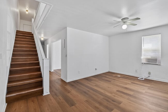 Building Photo - 635 6th St