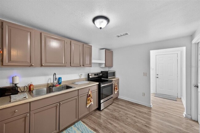 Building Photo - 4324 16th Ave S