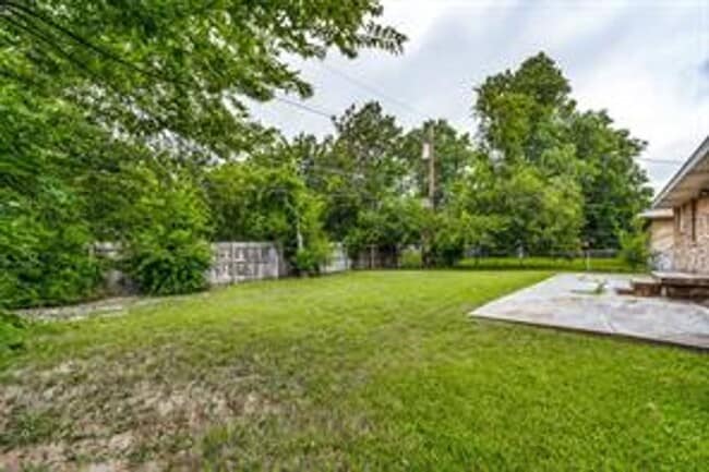 Building Photo - 6706 Flamingo Rd