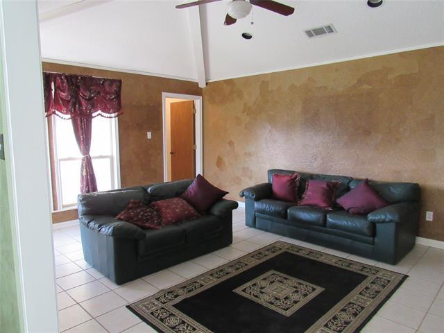 Building Photo - 2312 Blue Cypress Dr