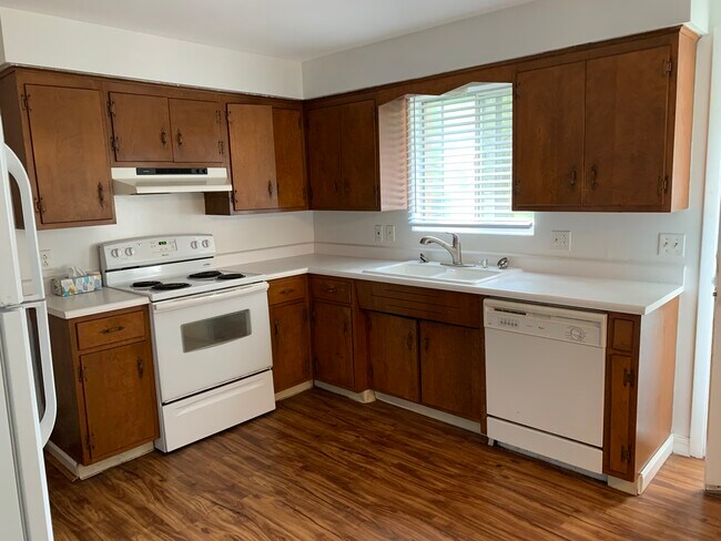 Building Photo - 2607 Smith Dr