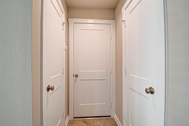 Building Photo - 315 N Spotted Fern Dr