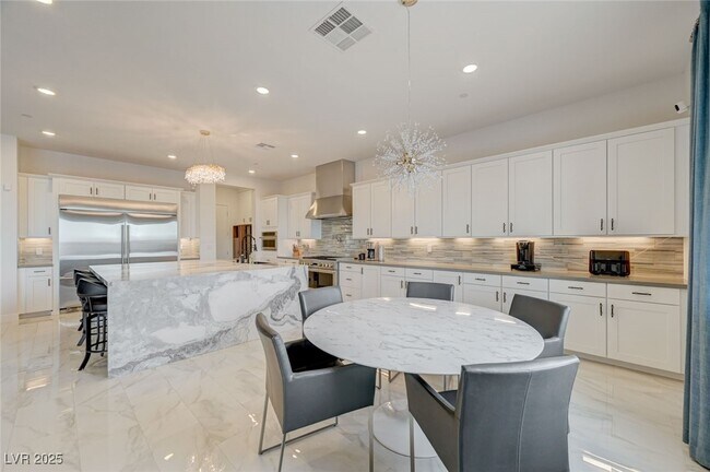 Building Photo - 510 Duvet Ct