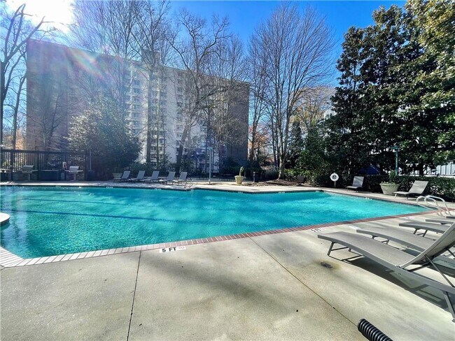 Building Photo - 2870 Pharr Ct S Northwest