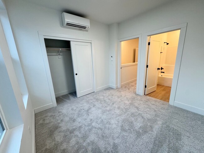 Building Photo - TWO WEEKS FREE RENT! Move-in Special! BRAN...