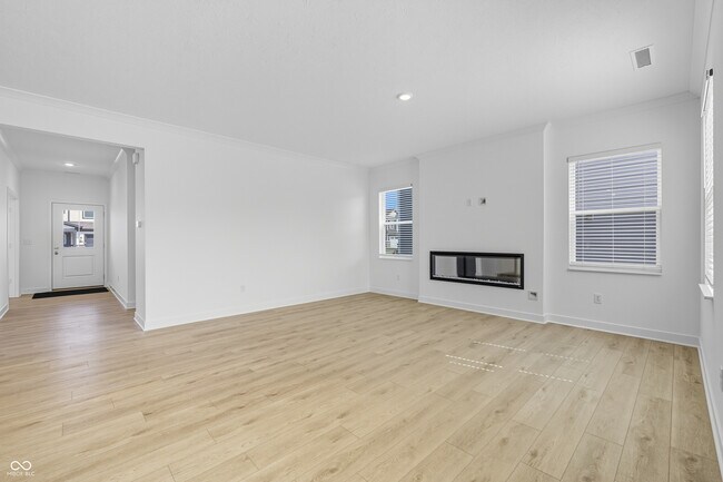 Building Photo - 15395 Alperton Rd