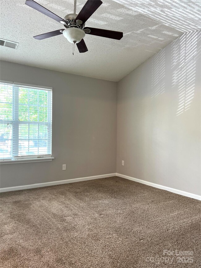 Building Photo - 17053 Turning Stick Ct