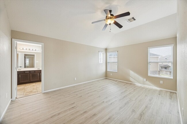 Building Photo - 15326 Knotty Chestnut St