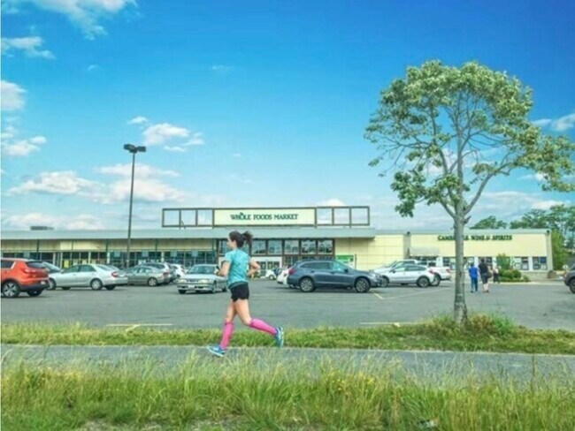 Building Photo - 24 Bay State Rd