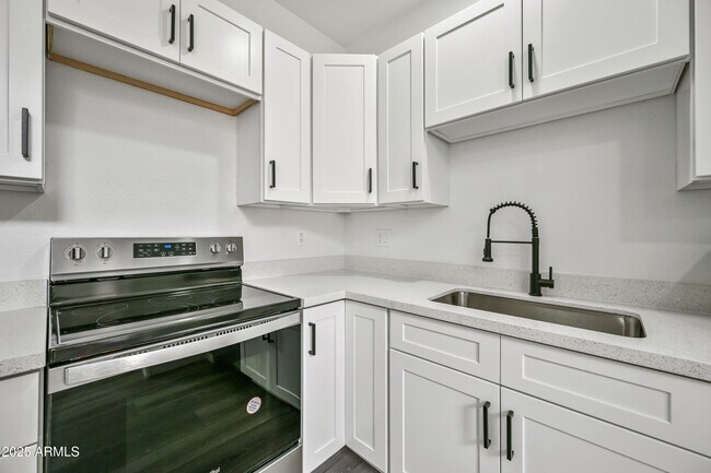 Building Photo - 15679 N 29th St