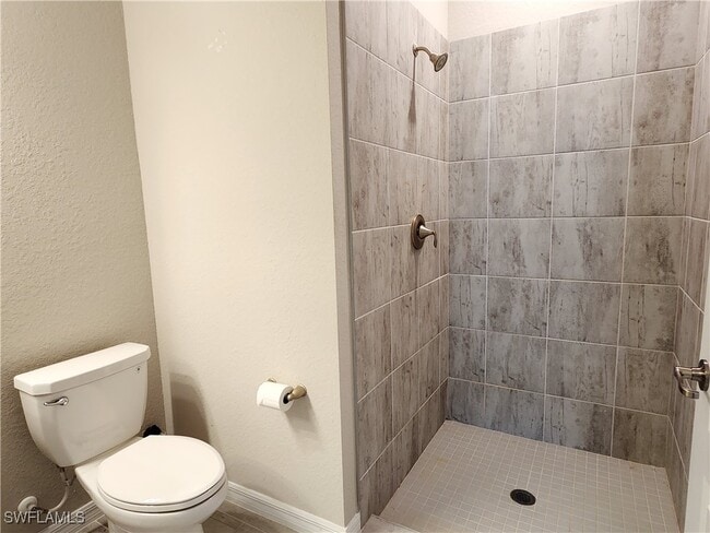 Building Photo - 11884 Hickory Estate Cir