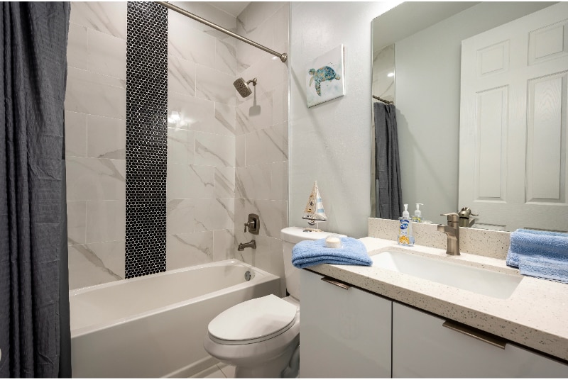 Building Photo - 8357 Tahiti Rd