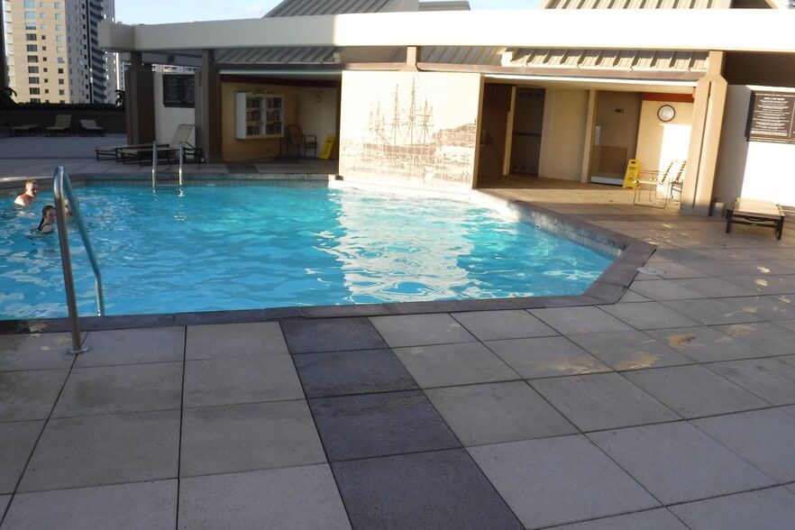 Primary Photo - 1778 Ala Moana Blvd