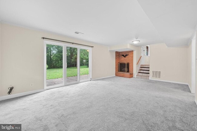 Building Photo - 9813 Inglemere Dr